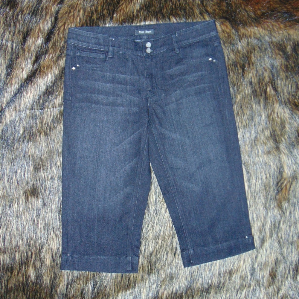 Whit House Black Market Dream Freely Bermuda Short